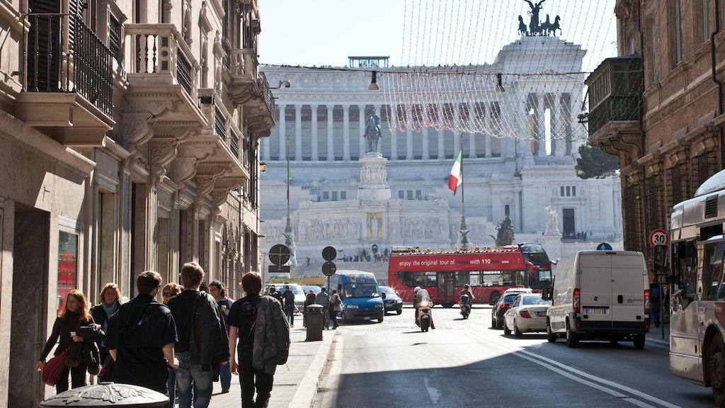 In Trevi Fouintain View Apartamento Roma