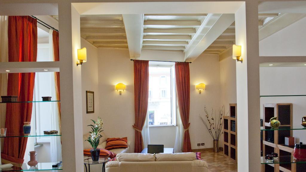 In Trevi Fouintain View Apartamento *